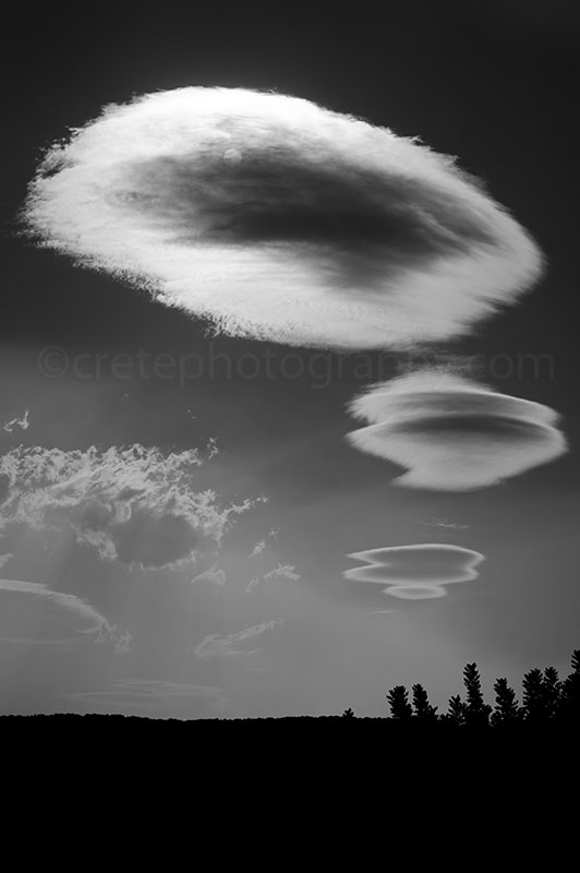 Lenticular cloud UFOs