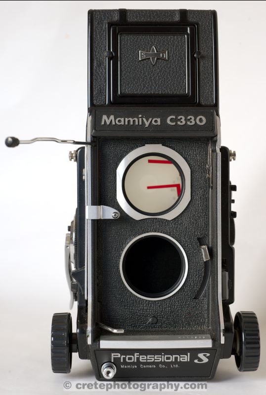 Mamiya C330S lens removed